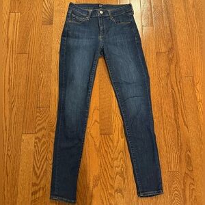 Women's Gap Dark Blue True Skinny Jeans